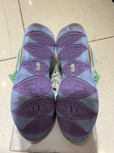 Load image into Gallery viewer, Nike Kyrie 5 Spongebob Squidward