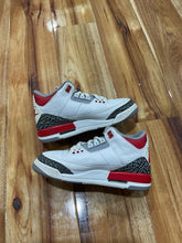 Load image into Gallery viewer, Jordan 3 Retro Fire Red (2022) (GS)