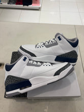 Load image into Gallery viewer, Jordan 3 Retro Midnight Navy
