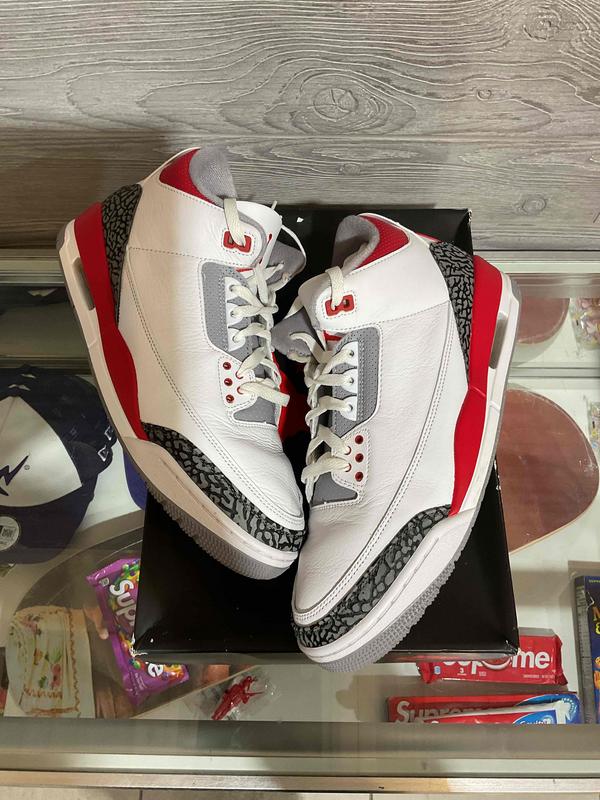 Jordan 3 Retro Fire Red (2022)