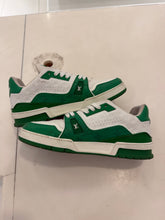 Load image into Gallery viewer, LV Trainer