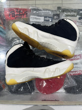 Load image into Gallery viewer, Jordan 9 Retro City of Flight