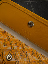 Load image into Gallery viewer, Goyard Snap Pouch Yellow