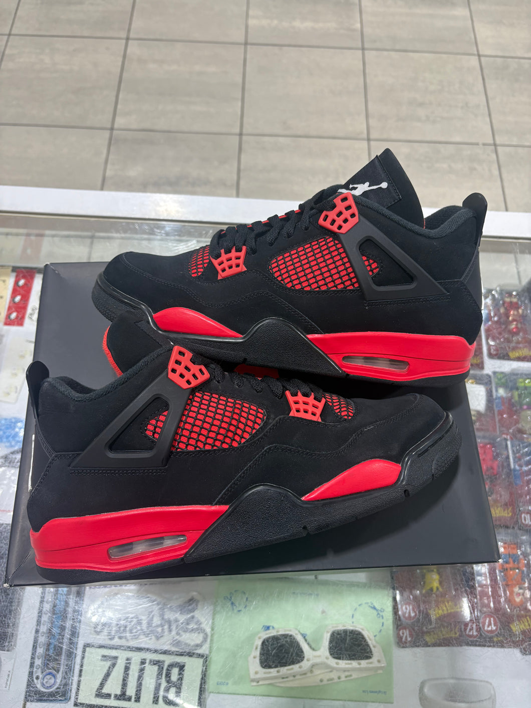 Jordan 4 Retro Red Thunder