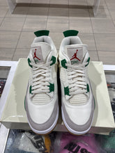 Load image into Gallery viewer, Jordan 4 Retro SB Pine Green