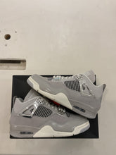 Load image into Gallery viewer, Jordan 4 Retro Frozen Moments (Women's)