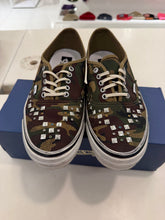 Load image into Gallery viewer, Vans Premium Authentic Woodland Camo Green