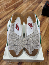 Load image into Gallery viewer, Jordan 4 Retro SB Pine Green