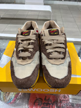 Load image into Gallery viewer, Nike Air Max 1 .SWOOSH Low Poly Big Head Origins