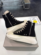 Load image into Gallery viewer, Rick Owens DRKSHDW Abstract High Top Embroidered Pentagram Black