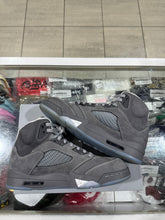 Load image into Gallery viewer, Jordan 5 Retro Wolf Grey (2026)