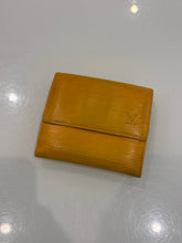 Load image into Gallery viewer, LV Wallet w/ Coin Slot