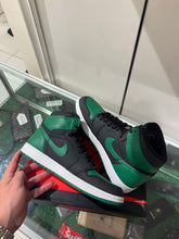 Load image into Gallery viewer, Jordan 1 Retro High Pine Green Black