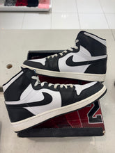 Load image into Gallery viewer, Jordan 1 Retro White Black CDP (2008)