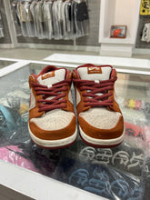 Load image into Gallery viewer, Nike SB Dunk Low Pro Dark Russet Cedar