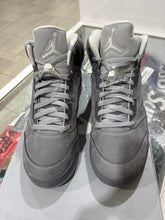 Load image into Gallery viewer, Jordan 5 Retro Wolf Grey (2026)