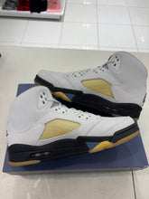 Load image into Gallery viewer, Jordan 5 Retro A Ma Maniére Dawn (Women's)