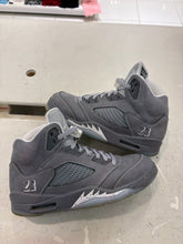 Load image into Gallery viewer, Jordan 5 Retro Wolf Grey (2026)