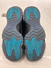 Load image into Gallery viewer, Jordan 11 Retro Gamma Blue (2025) (GS)